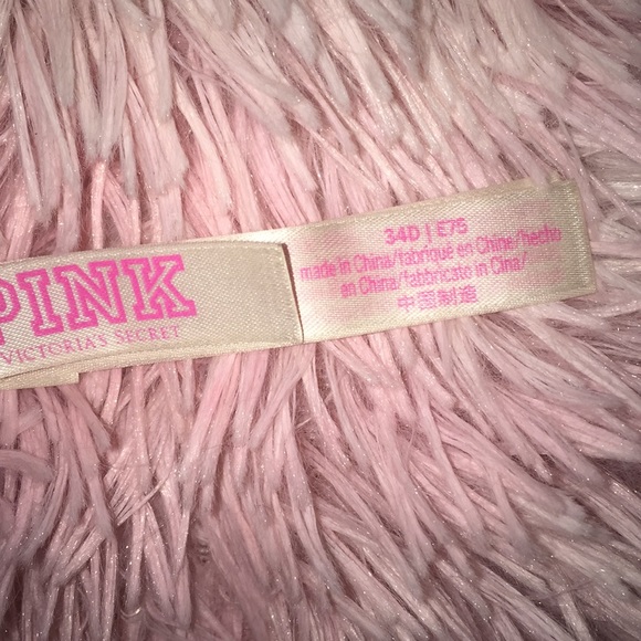 Victoria’s Secret 34D push up bra - Picture 2 of 4